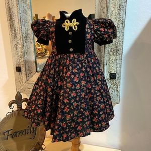VINTAGE Little Girl’s Dress